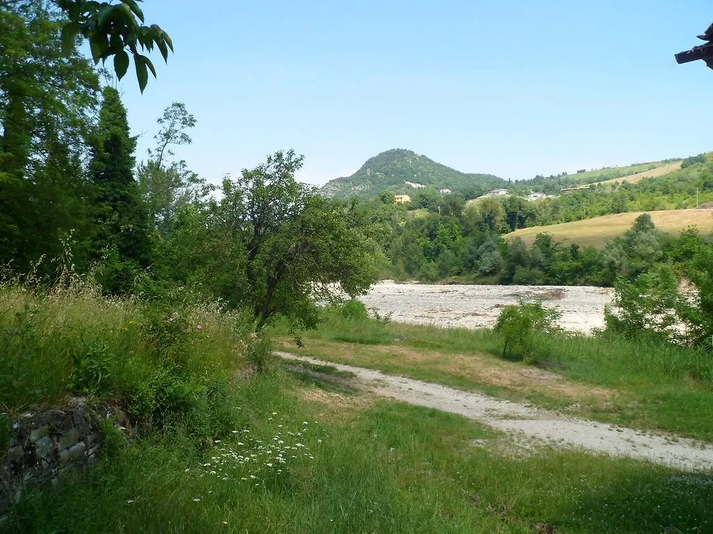Nicoletta Spirito del Tibet Bed and Breakfast San Leo Bed & Breakfast